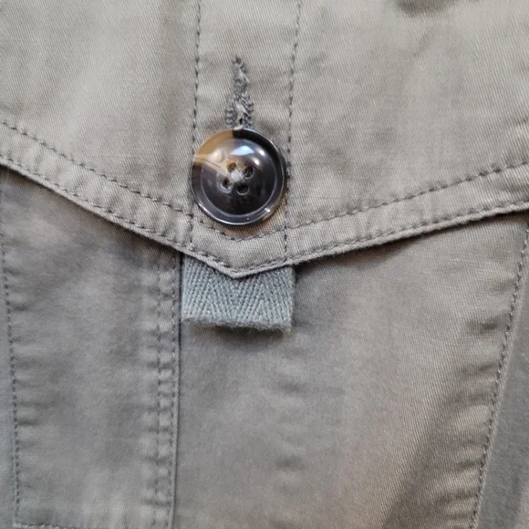 New olive green military style vest - Picture 3 of 4